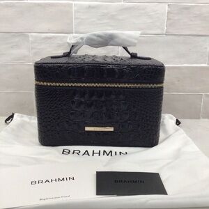 *SOLD* NWOT Brahmin Charmaine Black Melbourne cosmetics/makeup train case